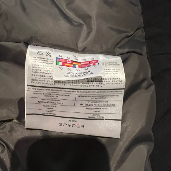 Men’s Spyder Ski Jacket. New without tags. Size medium - Picture 4 of 6